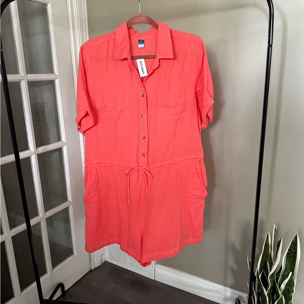 Old Navy NWT Coral Romper (L Tall)